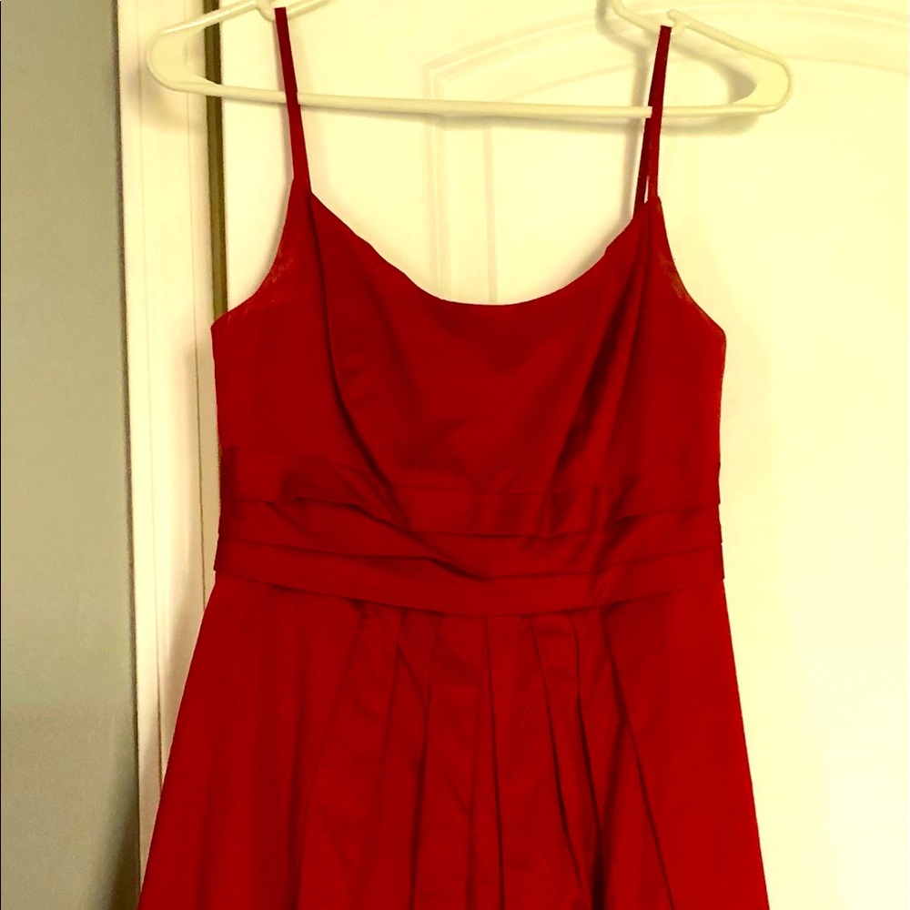 Beautiful deep red dress!